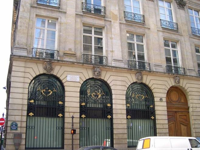  Maison où habita Jean Baptiste Lully